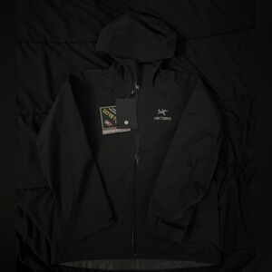 Arc’teryx Gore-Tex jacket Waterproof Jacket | Men’s L | Worn Once. Send Offers